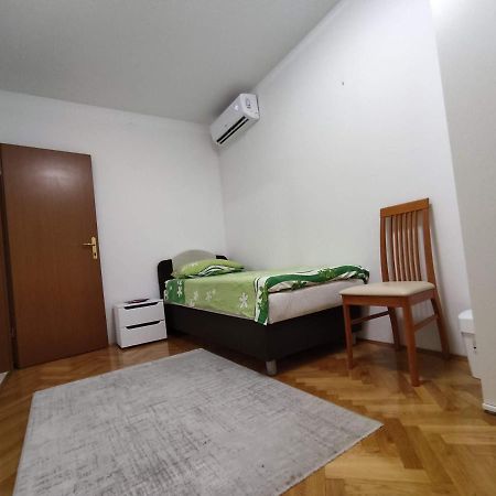 "Idea" Room With Free Parking スプリト エクステリア 写真